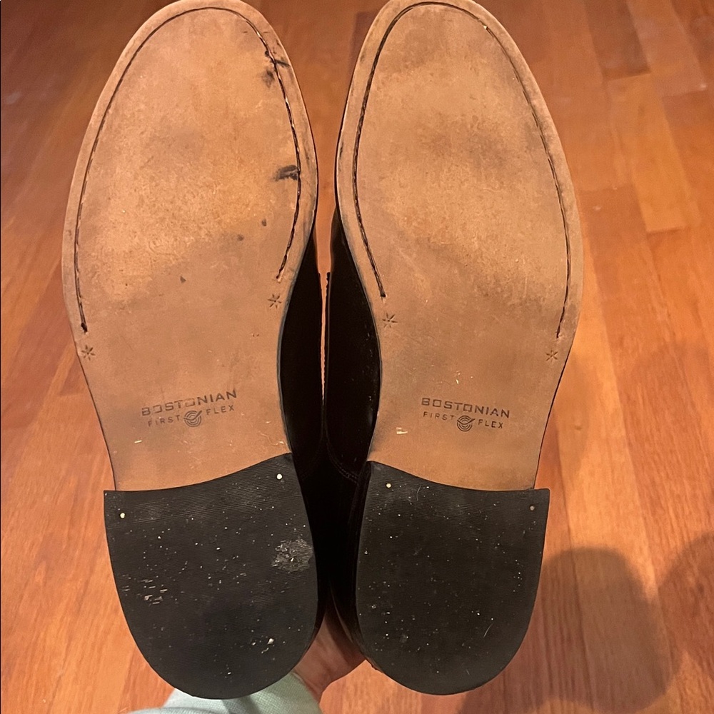 Bostonian Black Leather Men's Dress Shoes - Picture 2 of 5